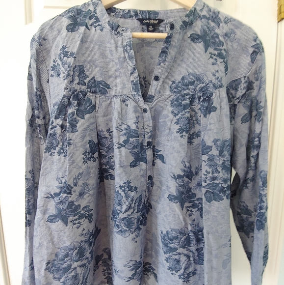 EUC Plus Size Lucky Brand Floral Blue Pinstripe Floral Top - Size 2X - Picture 7 of 10